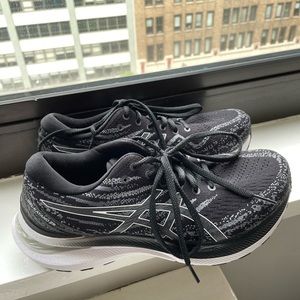 Women’s Asics Gel-kayano 29